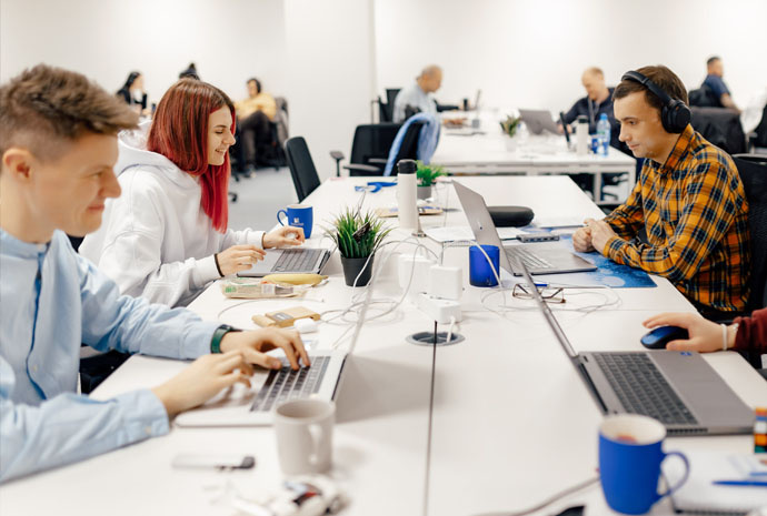 software studios in building AI-powered fintech platforms for early-stage startups