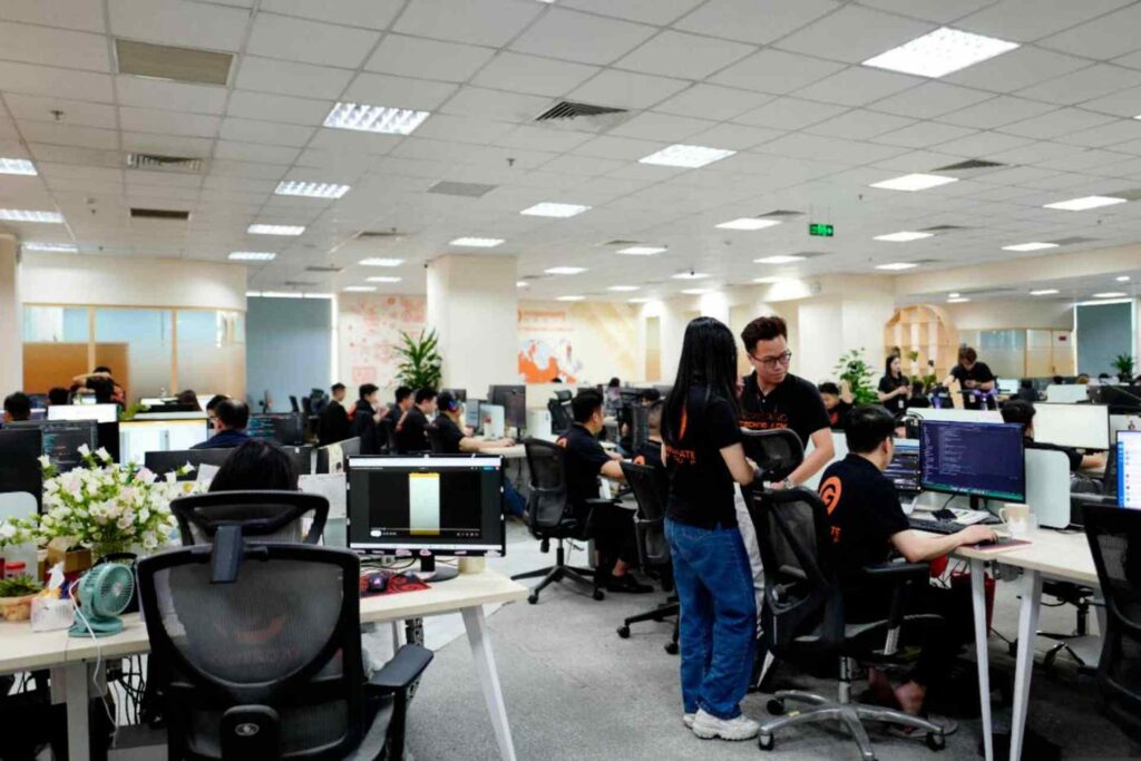 Which companies are best for building a custom mobile app from concept to launch